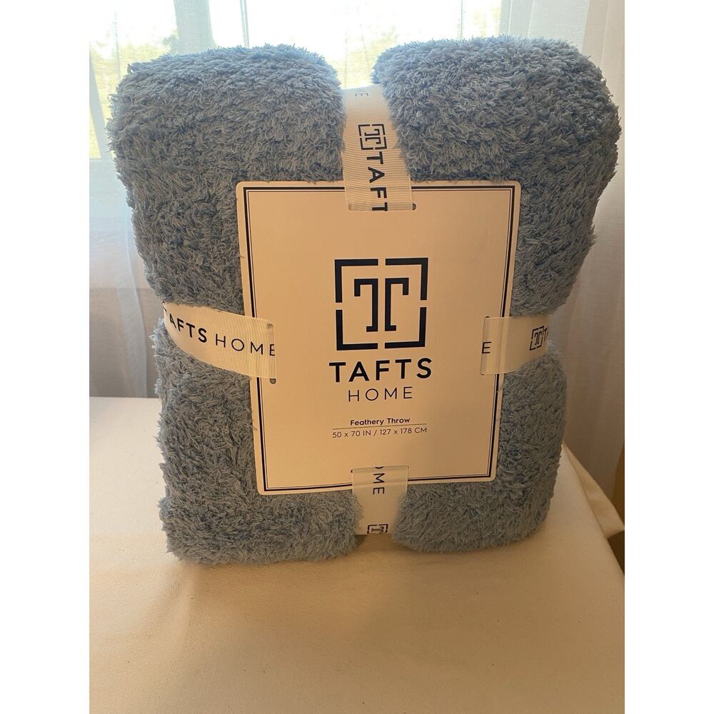 Taft's Home Sherpa Faux Throw Blue Reversible 50x70 NWT Christmas Gift Blanket